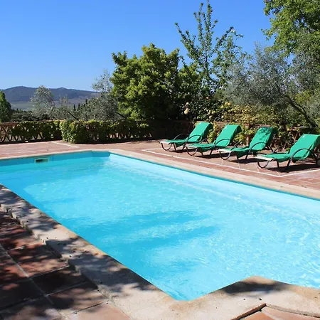 Villa Picachos 10 *